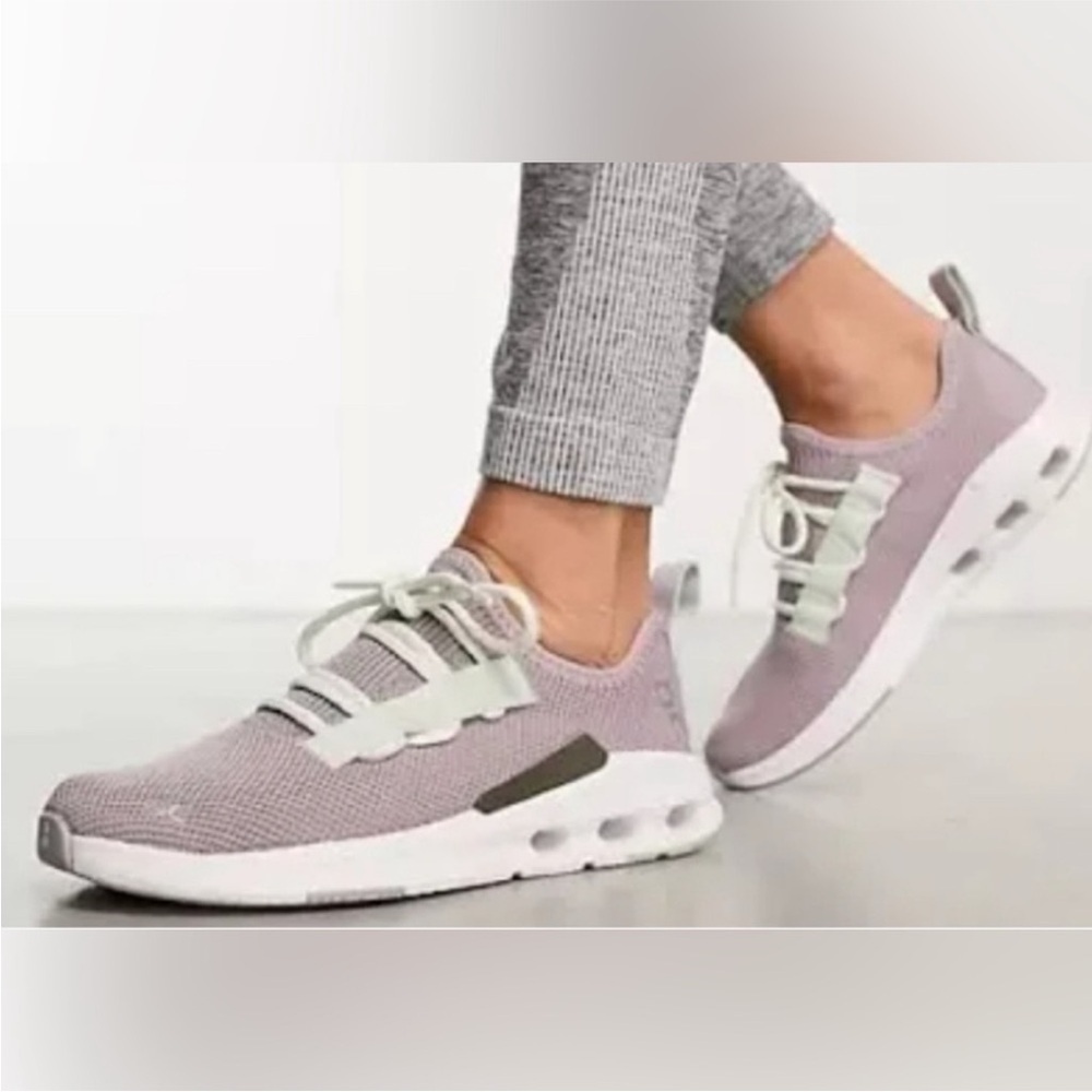 On Running Coudeasy Sneaker Size 7.5 NWT